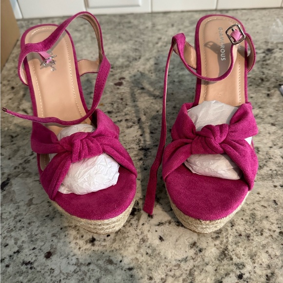 Glamorous by ASOS. Size 10W - Picture 2 of 6